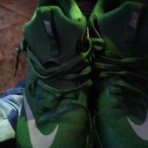 Shoes men's tennis shoes